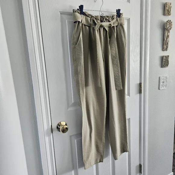 NWOT A New Day High Rise Paper Bag Waist Pants With Belt - Picture 3 of 10